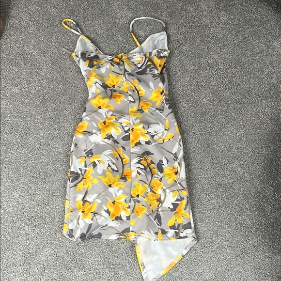 Floral Yellow and Gray Dress - Picture 2 of 2